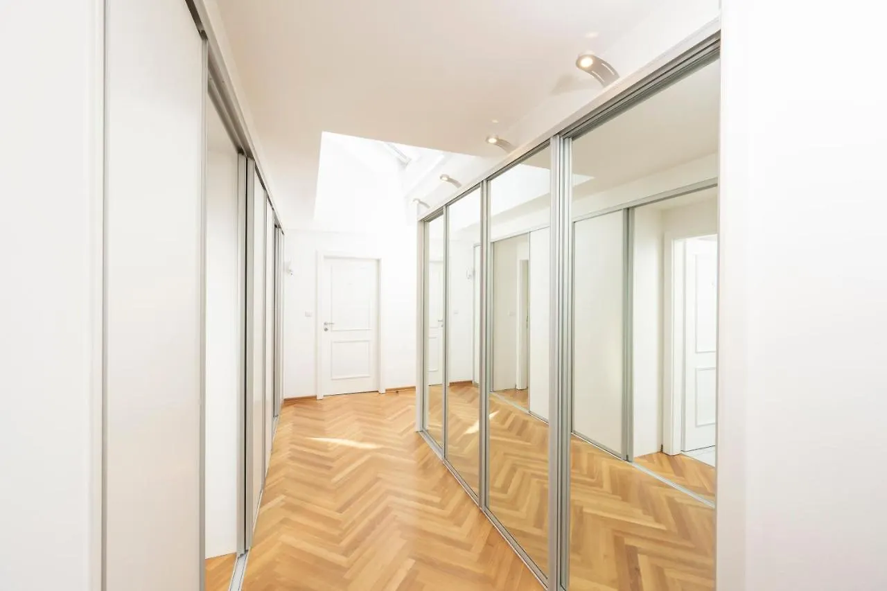 Penthouse Staatsoper Apartment Vienna