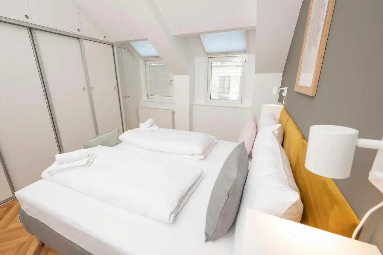 Penthouse Staatsoper Apartment Vienna