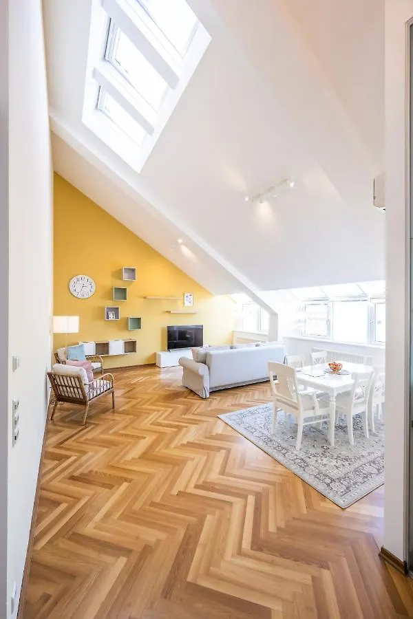 Penthouse Staatsoper Apartment Vienna