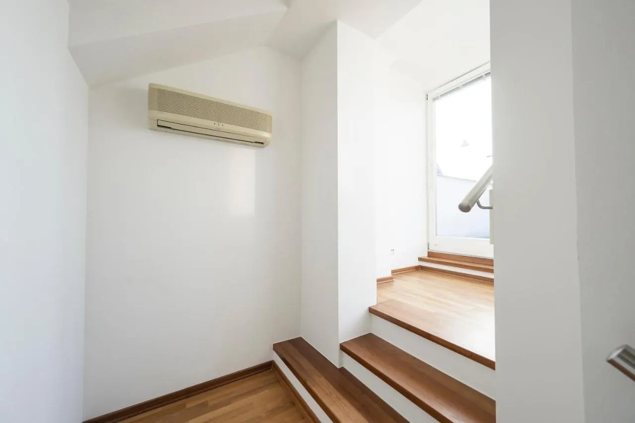 Penthouse Staatsoper Apartment Vienna Austria